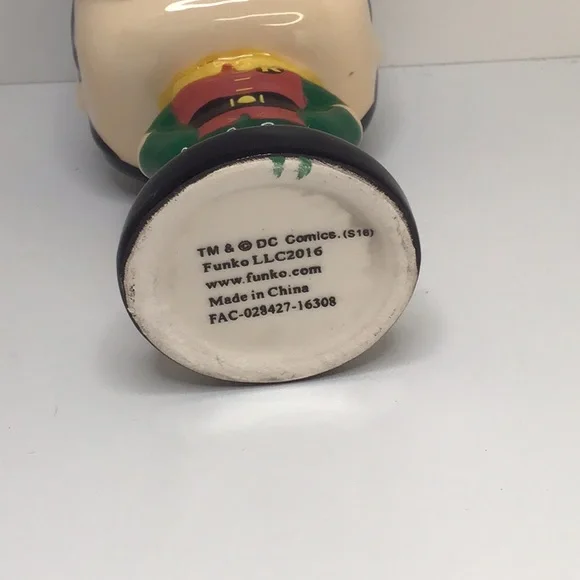 🍄 Pop! Robin Salt/Per Shaker - Picture 7 of 10